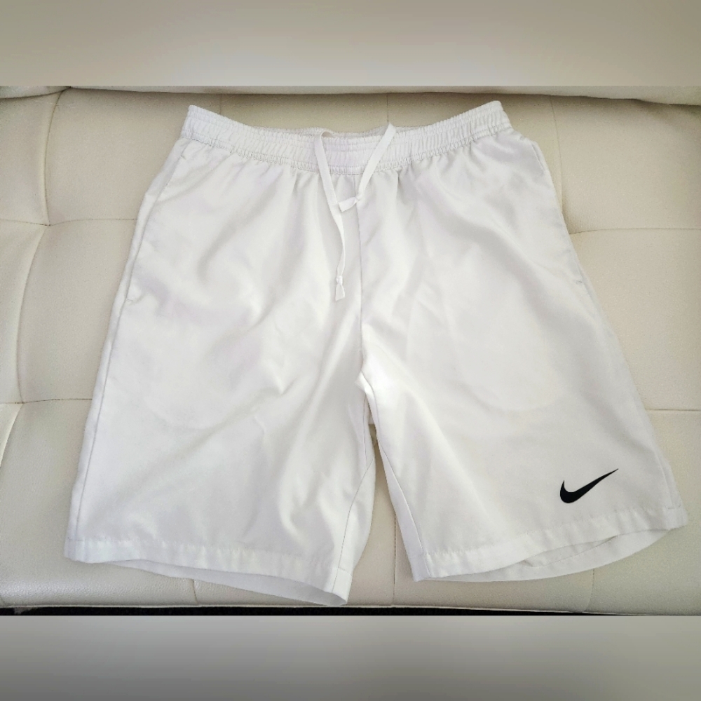 Nike shorts M